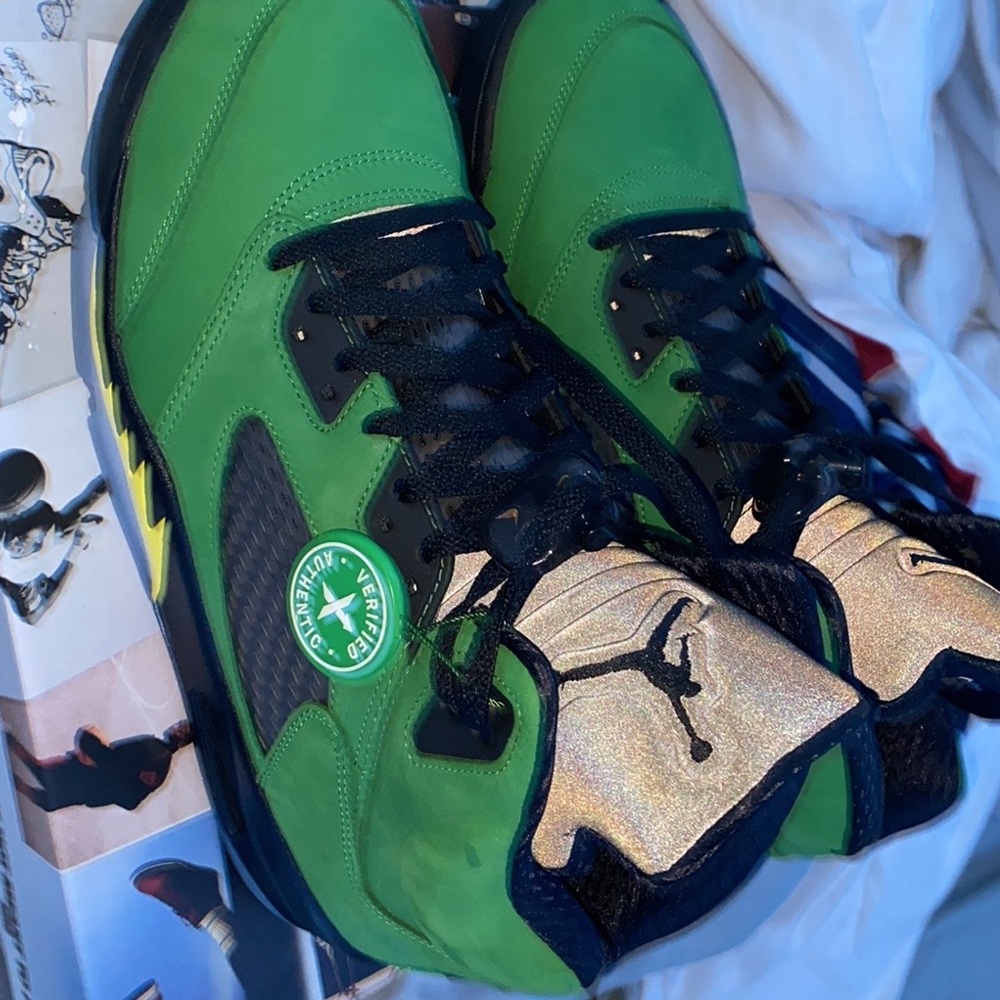 Just looking to sell them I don’t wear them much have been worn 4 times